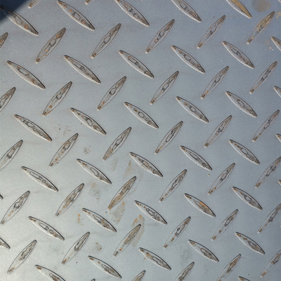 ASTM A36 karierte Stahlhochfeste Stahlplatte der platten-Stärke-2mm-100 Millimeter