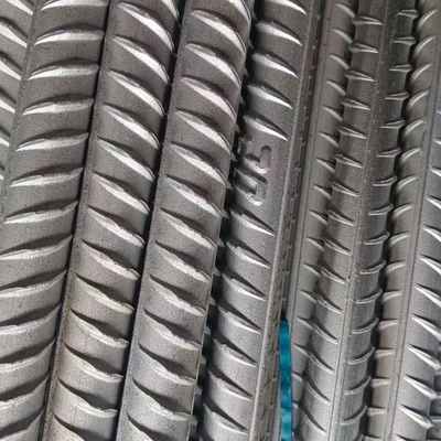 Warmgewalzte 316L /304 Edelstahl-Rebar-Streifen-Gewinde Verformte Stahl-Rebar-Verstärkung Stahl-Rebar für Gebäude