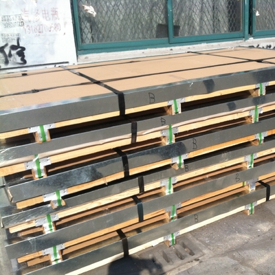 DIN1.4404 Standard Warmgewalzte AISI 316L Edelstahlplatte 40*3100*8900MM SGS-Zertifizierung