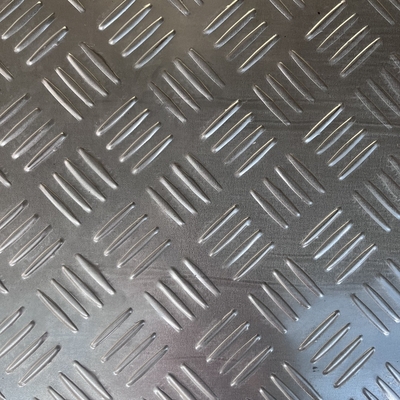 SUS304 Edelstahl-Rebossblatt 1.0*1219*2438mm 5WL 7WL Spiegeloberfläche für dekorative Zwecke