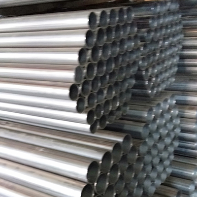 409L Profil aus Edelstahl SUH409 Schweißrohr aus Stahl 63mm * 1,5mm * 6000mm